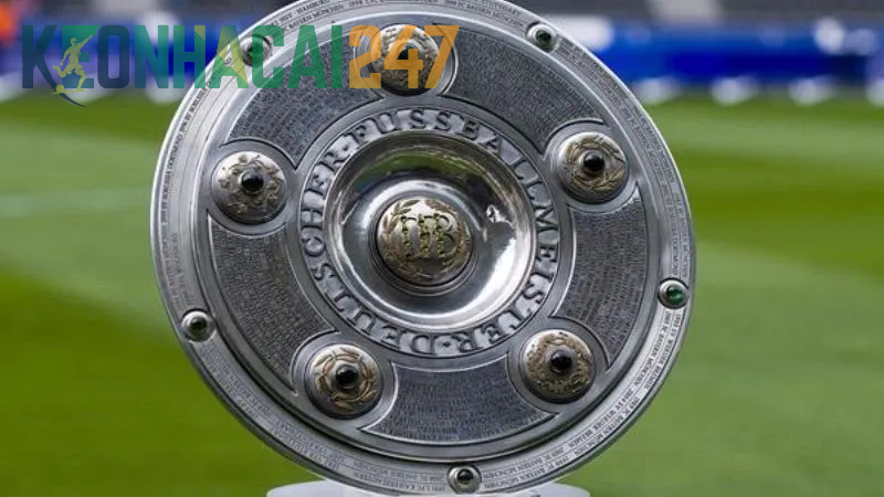 Cúp biểu tượng sự chiến thắng của Bundesliga